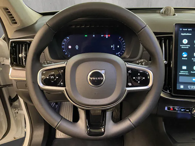 Volvo XC90 B5 Benzin Mild Hybrid AWD Ultra Dark Geartronic