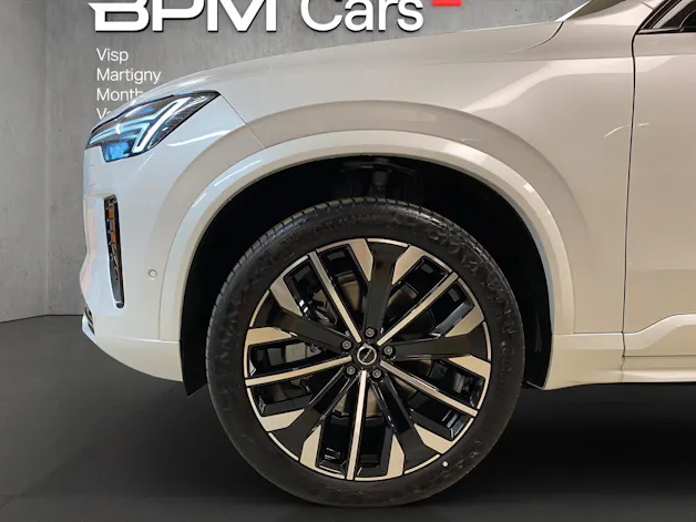 Volvo XC90 B5 Benzin Mild Hybrid AWD Ultra Dark Geartronic