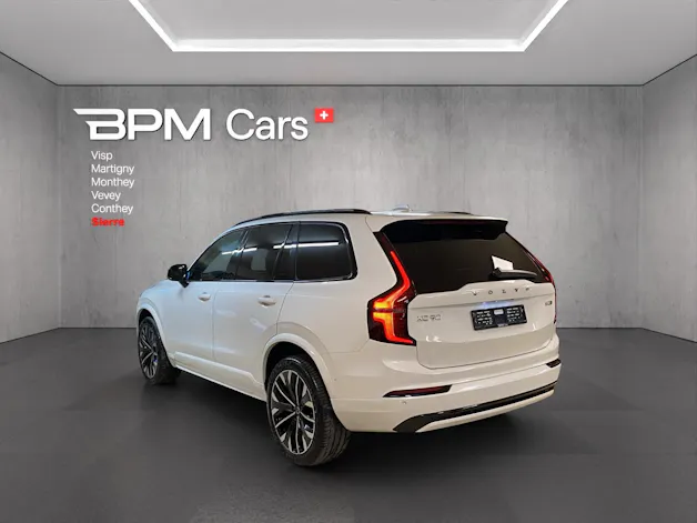 Volvo XC90 B5 Benzin Mild Hybrid AWD Ultra Dark Geartronic