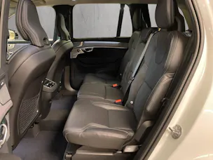Volvo XC90 B5 Benzin Mild Hybrid AWD Ultra Dark Geartronic