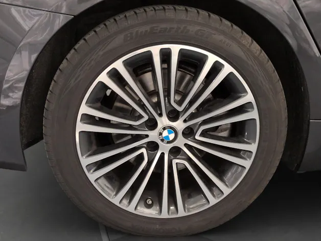 BMW 520d xDrive Touring Sport Line Steptronic