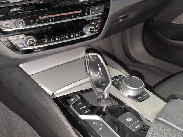 BMW 520d xDrive Touring Sport Line Steptronic