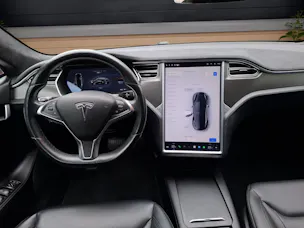 Tesla Model S 90 D
