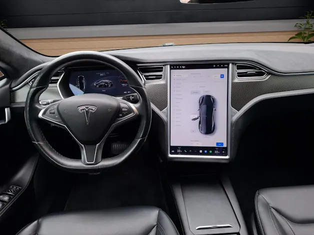 Tesla Model S 90 D