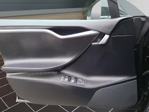 Tesla Model S 90 D