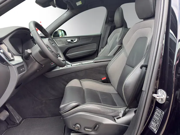 Volvo XC60 T8 eAWD Ultim Dark