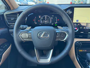 Lexus NX 350h E-FOUR Comfort