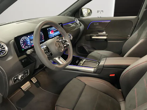 Mercedes-Benz GLA 250 4Matic 8G-DCT Swiss Star