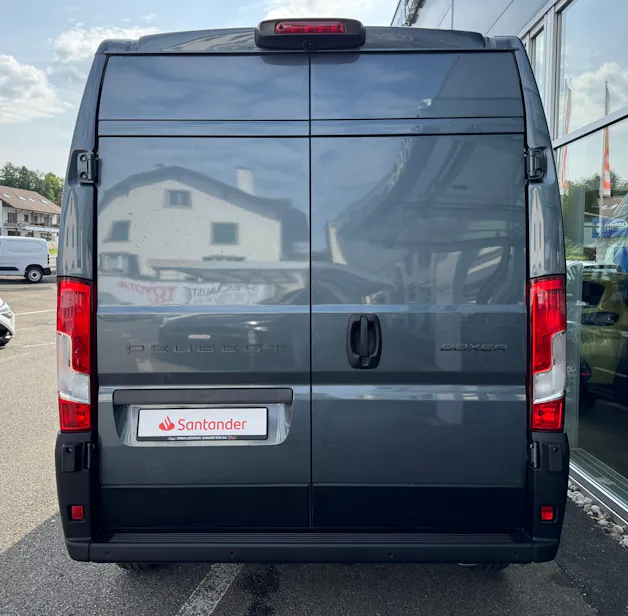 Peugeot Boxer 2.2 HDI 335 L2H2 EAT8