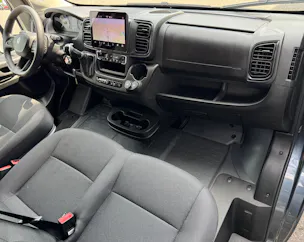 Peugeot Boxer 2.2 HDI 335 L2H2 EAT8