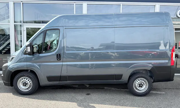 Peugeot Boxer 2.2 HDI 335 L2H2 EAT8