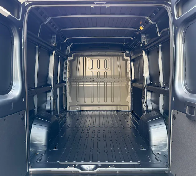 Peugeot Boxer 2.2 HDI 335 L2H2 EAT8
