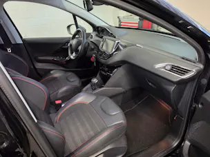 Peugeot 208 1.2 PureTech GT Line EAT6