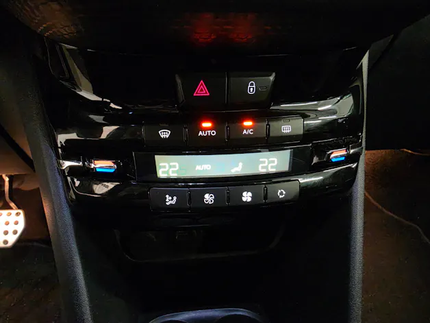 Peugeot 208 1.2 PureTech GT Line EAT6