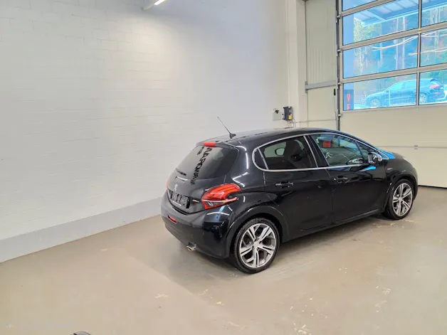 Peugeot 208 1.2 PureTech GT Line EAT6