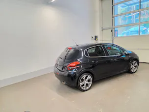 Peugeot 208 1.2 PureTech GT Line EAT6