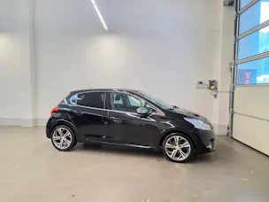 Peugeot 208 1.2 PureTech GT Line EAT6