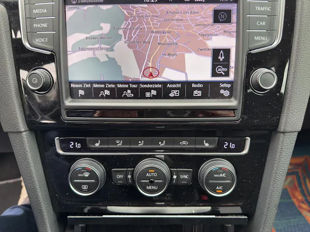 VW Golf VII 1.4 TSI 122 Cup DSG