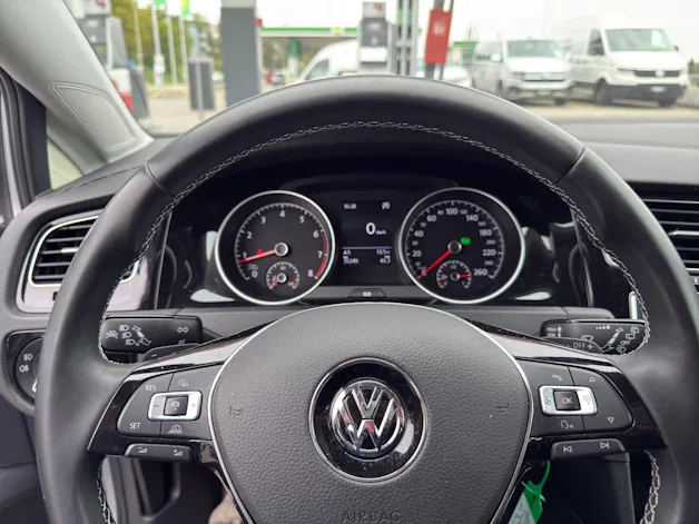 VW Golf VII 1.4 TSI 122 Cup DSG
