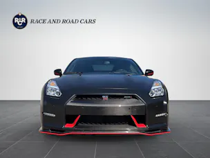 Nissan GT-R 3.8 V6 BiT *Nismo*