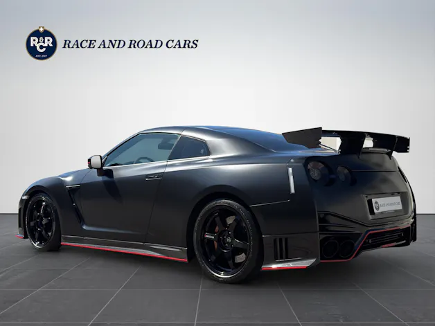 Nissan GT-R 3.8 V6 BiT *Nismo*
