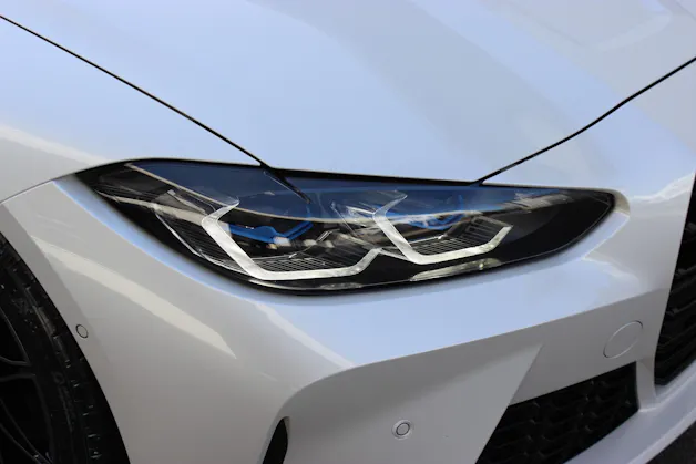BMW M3 Competition M xDrive Touring Individual *MINERALWEISS*