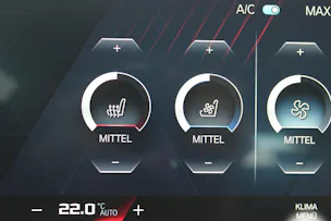 BMW M3 Competition M xDrive Touring Individual *MINERALWEISS*