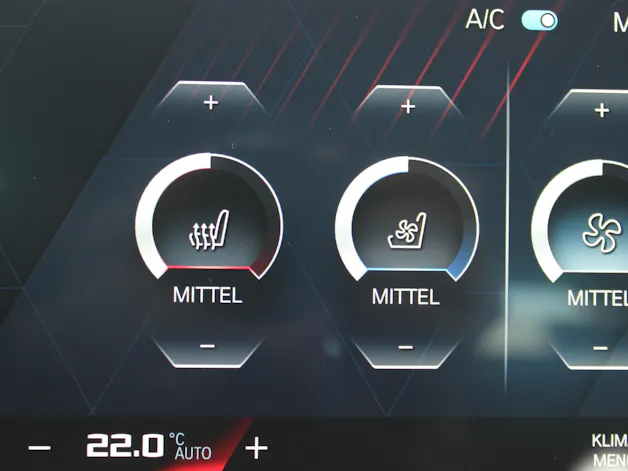 BMW M3 Competition M xDrive Touring Individual *MINERALWEISS*