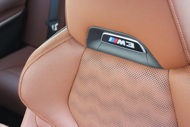 BMW M3 Competition M xDrive Touring Individual *MINERALWEISS*