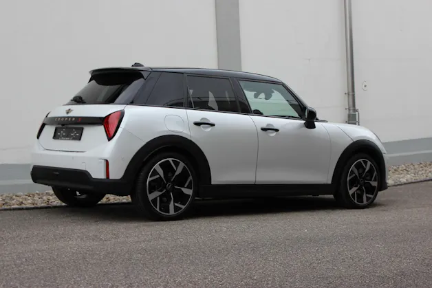 Mini Cooper S Nanuq White *Paket L*
