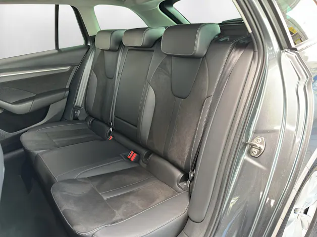 Škoda Octavia Combi 2.0 TDI DSG Selection