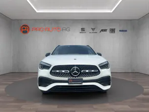 Mercedes-Benz GLA 250 4Matic AMG Line 8G-DCT