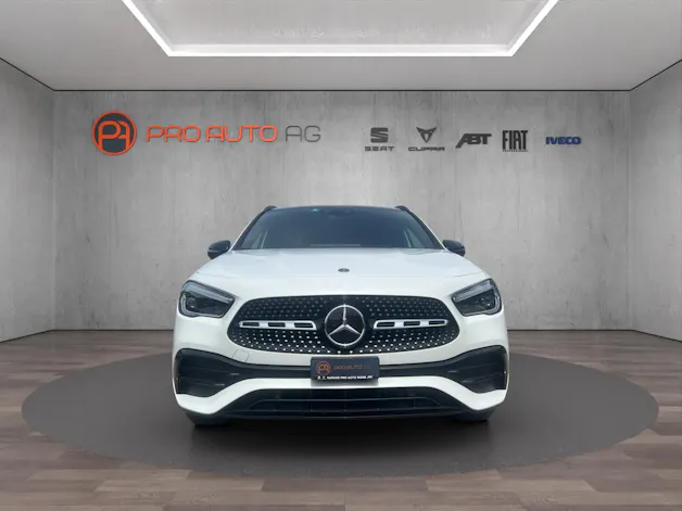 Mercedes-Benz GLA 250 4Matic AMG Line 8G-DCT
