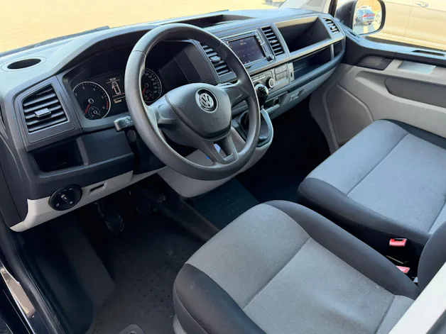 VW T6 2.0 TDI Entry