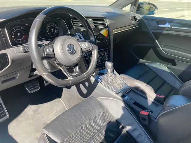 VW Golf 2.0 TSI R 4Motion