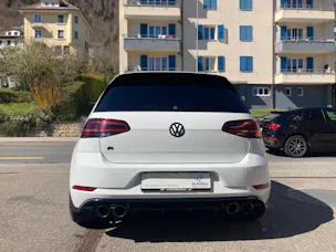VW Golf 2.0 TSI R 4Motion