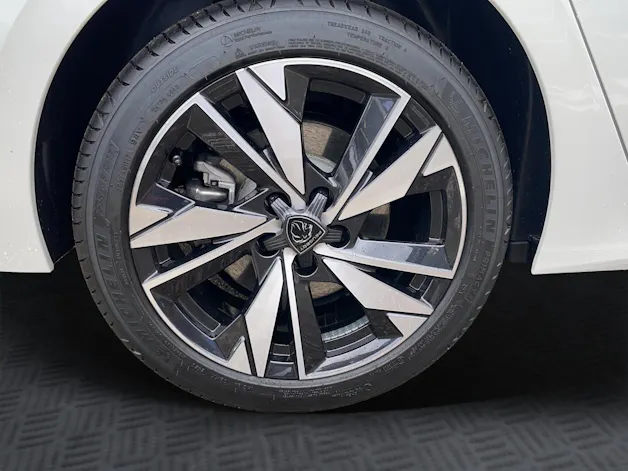 Peugeot 308 NEW 1.6 PHEV180 Active P