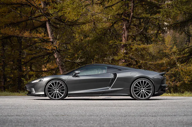 McLaren GT