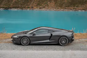 McLaren GT