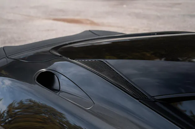 McLaren GT