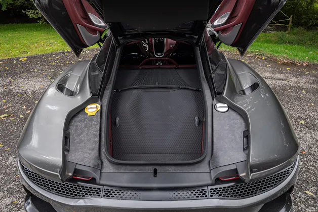 McLaren GT