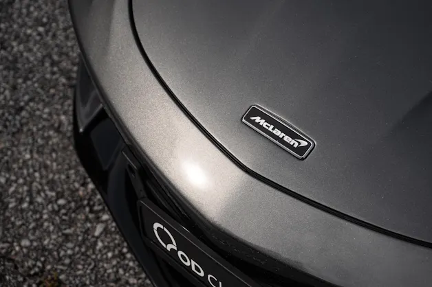 McLaren GT