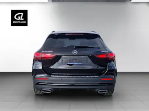Mercedes-Benz GLA 220 4Matic 8G-DCT