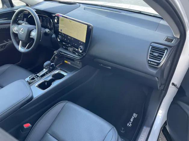 Lexus NX 450h+ E-FOUR Comfort