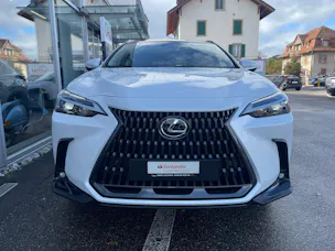 Lexus NX 450h+ E-FOUR Comfort