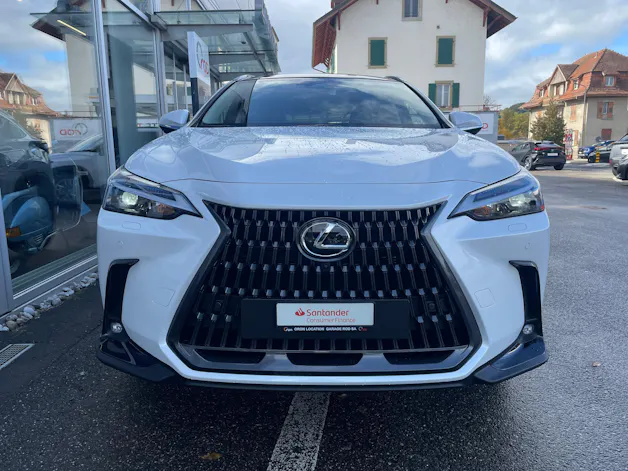 Lexus NX 450h+ E-FOUR Comfort