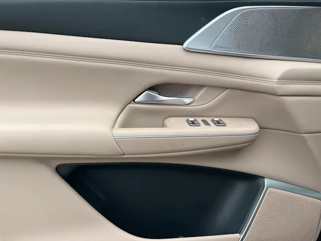 XPENG G9 93kWh Performance AWD Premium-Paket und AHK `neues Modell mit 575 PS