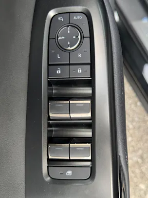 Lexus RZ 300e 71,4 KW Comfort