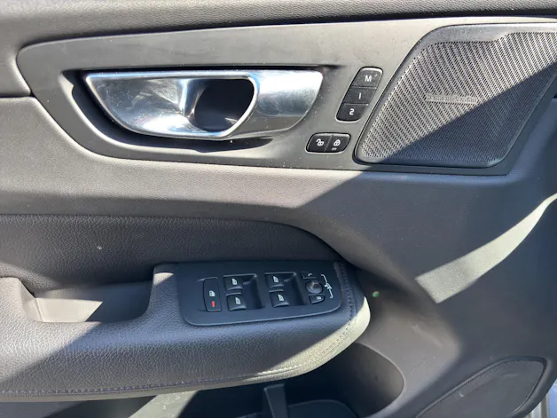 Volvo XC60 T8 eAWD Inscription Expression Geartronic