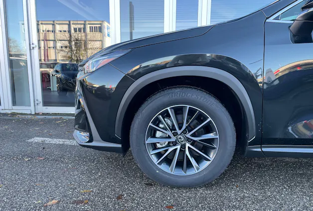 Lexus NX 350h E-FOUR Comfort